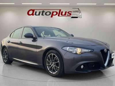 Alfa Romeo Giulia 2.2  SUPER 180 CV AT8 Bronzo usata Penne