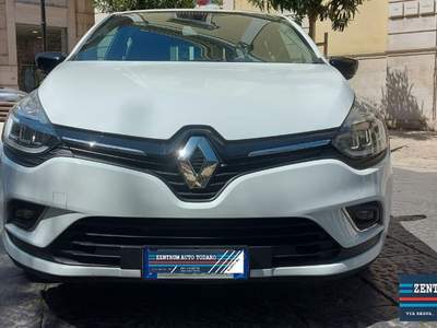 Renault Clio ✅DISPONIBILE✅ RENAULT CLIO MOSCHINO ZEN 1.5 DIESEL 2019 Bianco usata Molfetta