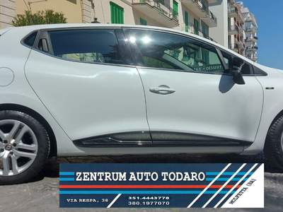 Renault Clio ✅DISPONIBILE✅ RENAULT CLIO MOSCHINO ZEN 1.5 DIESEL 2019 Bianco usata Molfetta