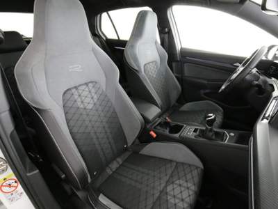 Volkswagen Golf 1.5 TSI 150 CV EVO ACT R-Line Bianco usata Castelnuovo Rangone