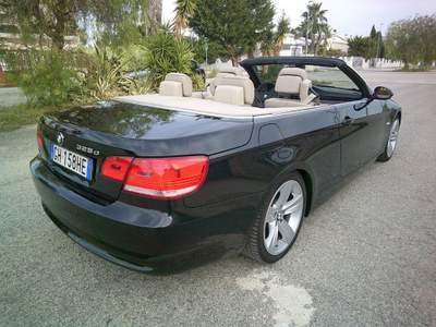 BMW Serie 3 325d d Cabrio Futura KM 100600 Nero usata Montemesola