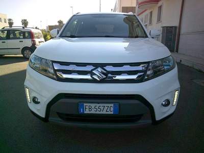 Suzuki Vitara 1.6 DDiS 4WD AllGrip DCT V-Top Bianco usata Montemesola