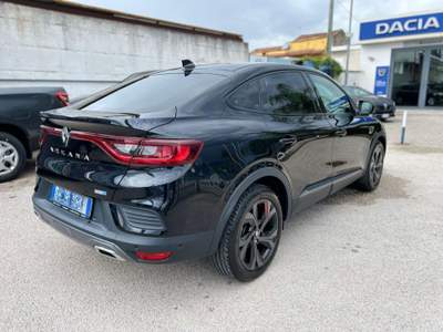 Renault Arkana Hybrid E-Tech 145 CV R.S. Line Nero usata Nola