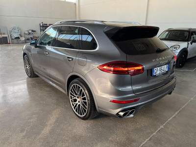 Porsche Cayenne 3.0 S E-Hybrid Grigio usata CESENA