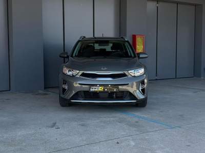Kia Stonic 1.0 T-GDi 100 CV MHEV iMT Style Grigio usata Monselice