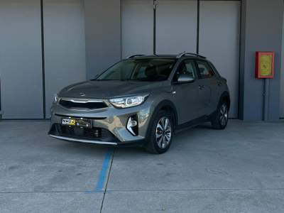 Kia Stonic 1.0 T-GDi 100 CV MHEV iMT Style Grigio usata Monselice