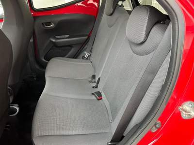 Toyota Aygo Connect 1.0 VVT-i 72CV 5 porte x-business Rosso usata San Cesareo