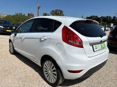 Ford Fiesta 1.2 82 CV 5 porte Titanium Bianco usata Lecce