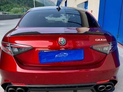 Alfa Romeo Giulia 2.9 T V6 AT8 Quadrifoglio ROSSO ELKANN MY20 Lilla usata Pisogne