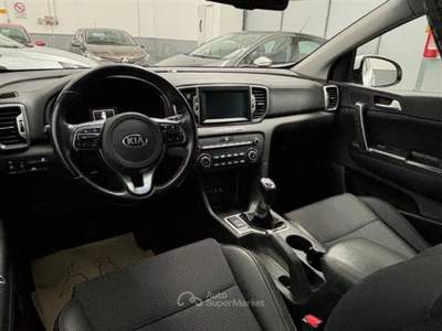 Kia Sportage 1.7 CRDi 115cv Class Style Pack 2WD my17 Bianco usata Civitanova Marche