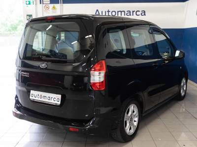 Ford Tourneo Courier 1.5 TDCI 75 CV Nero usata Silea