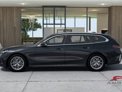 BMW Serie 5 520 Serie 5 d xDrive Touring Grigio usata Corciano