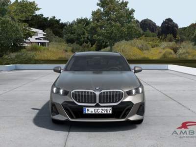 BMW Serie 5 520 Serie 5 d xDrive Touring Msport Package Grigio usata Corciano