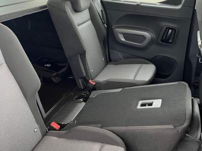 Toyota Proace 1.5D 100 CV S&S Short Executive Blu/Azzurro usata Scandiano