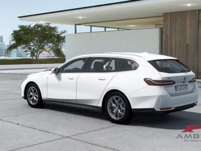 BMW Serie 5 520 Serie 5 d xDrive Touring Bianco usata Corciano