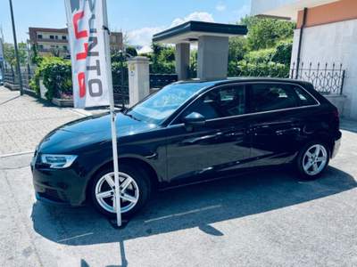 Audi A3 SPB 1.6 TDI Sport XENO - NAVI Nero usata Isernia