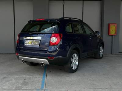 Chevrolet Captiva 2.0 VCDi LT 7 Posti Grigio usata Monselice