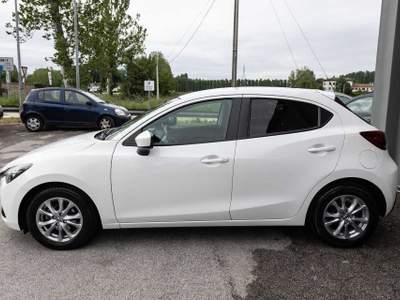 Mazda 2 Mazda2 1.5 Skyactiv-G 90 CV Evolve Bianco usata Silea
