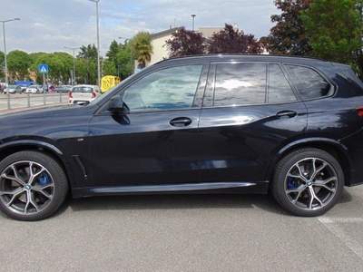 BMW X5 i Blu/Azzurro usata Cerro al Lambro