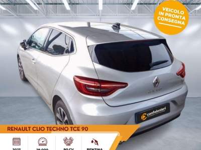Renault Clio TCe 90 CV 5 porte Techno Grigio usata Sassari