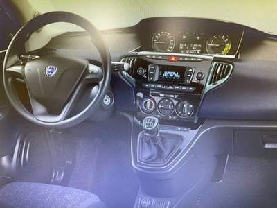 Lancia Ypsilon 1.0 FireFly 5 porte S&S Hybrid Silver Plus Bianco usata Palermo