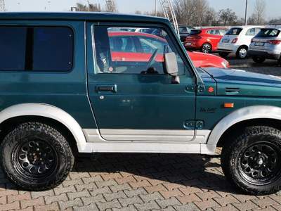 Suzuki Samurai 1.3i cat Berlina De Luxe S Verde usata Crema