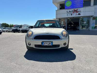 MINI One 1.4 16V One (55kW) Beige usata Massarosa