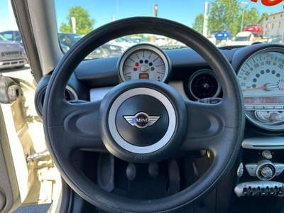 MINI One 1.4 16V One (55kW) Beige usata Massarosa