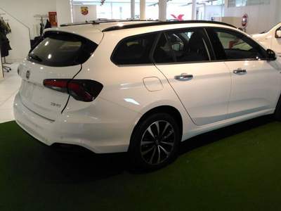 Fiat Tipo 1.5 Hybrid DCT 5 porte Bianco usata Mondovì