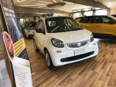 Smart ForTwo 70 1.0 twinamic Passion Bianco usata Santa Maria di Licodia