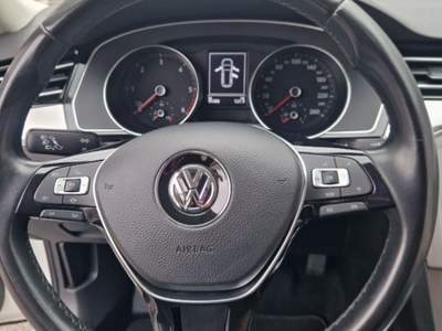 Volkswagen Passat 2.0 TDI Business BlueMotion Tech. Bianco usata Concesio