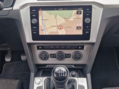Volkswagen Passat 2.0 TDI Business BlueMotion Tech. Bianco usata Concesio