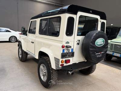 Land Rover Defender 90 Hard-Top *200CV a LIBRETTO* Bianco usata Bologna