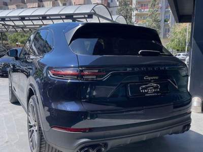 Porsche Cayenne 3.0 V6 E-Hybrid usata Taranto