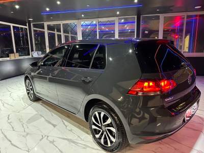 Volkswagen Golf 5p. Highline BlueMotion AUTOMATICA Grigio usata Maddaloni