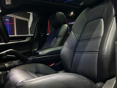 Porsche Cayenne Coupé 3.0 V6 E-Hybrid Grigio usata Maddaloni