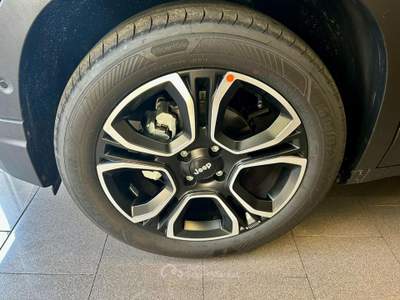 Jeep Avenger 1.2 Turbo MHEV Summit Infotaiment pack Grigio usata Melegnano