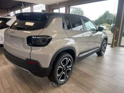Jeep Avenger 1.2 Turbo Summit Beige usata Scandiano