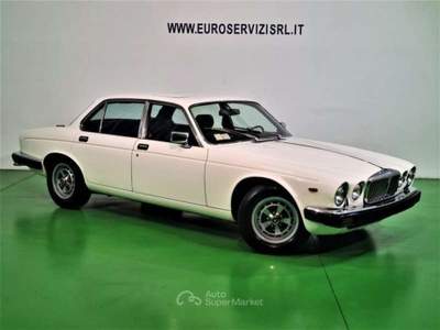 Jaguar XJ 5.3 DOUBLE SIX DAILMER Bianco usata Brescia