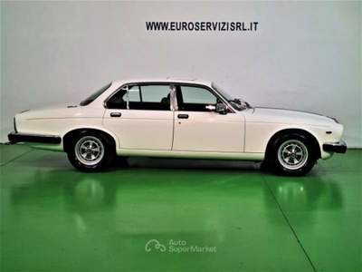 Jaguar XJ 5.3 DOUBLE SIX DAILMER Bianco usata Brescia