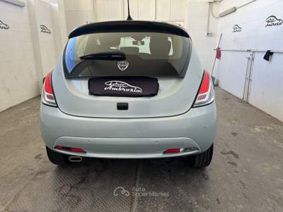 Lancia Ypsilon 1.0 FireFly 5 porte S&S Hybrid Platino DA 145,00 AL MESE Blu/Azzurro usata San Giuseppe Vesuviano