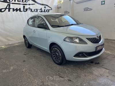Lancia Ypsilon 1.0 FireFly 5 porte S&S Hybrid Platino DA 145,00 AL MESE Blu/Azzurro usata San Giuseppe Vesuviano