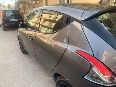 Lancia Ypsilon lancia ypsilon gpl Grigio usata Ragusa