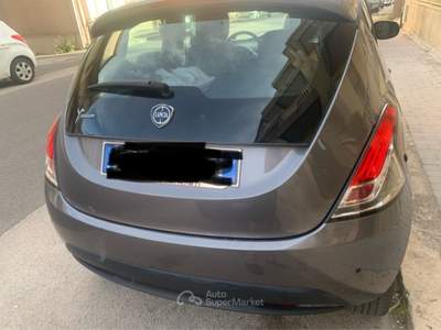 Lancia Ypsilon lancia ypsilon gpl Grigio usata Ragusa