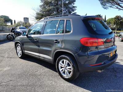 Volkswagen Tiguan Tiguan 2.0 TDI 110CV Sport & Style BMT RATE AUTO MOTO SCOOTER Grigio usata MARINO