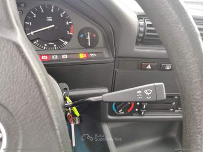 BMW Serie 3 318i 318i S - E30 - GPL GPL Blu/Azzurro usata MARINO