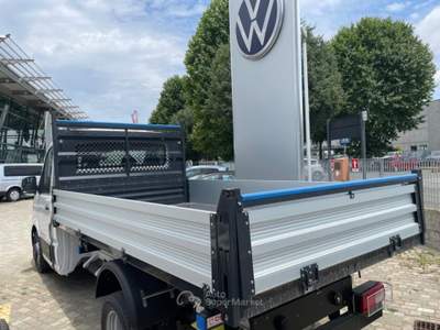 Volkswagen Crafter 35 2.0 TDI 163CV RWD PM Cabinato Bianco usata Alba