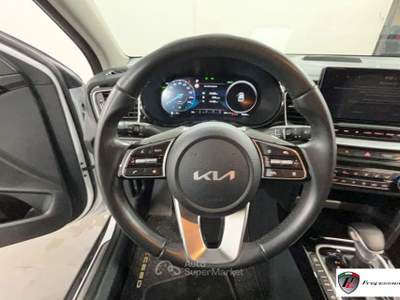 Kia XCeed Xceed 1.6 Plug-in Hybrid Style PHEV Bianco usata Albano Laziale