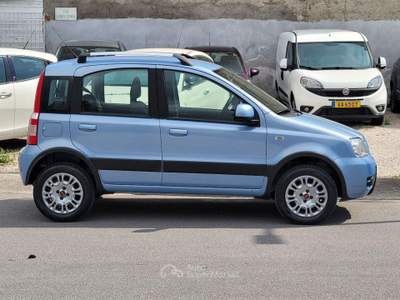 Fiat Panda 1.4 Climbing Natural Power Blu/Azzurro usata Quarto