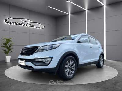 Kia Sportage 1.6 ECO GPL+ 2WD Class Bianco usata Urbino